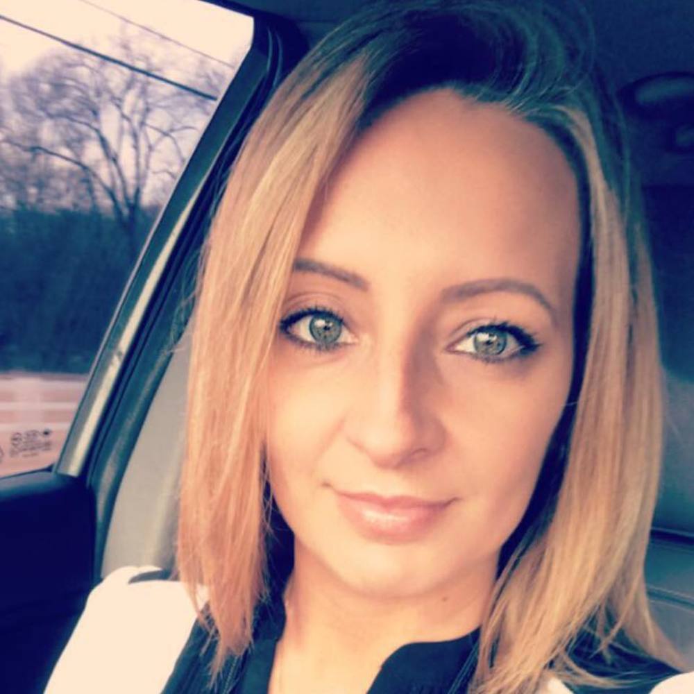 Meet your Posher, Ashley